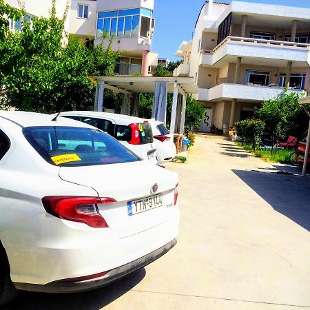 Menelaos Apartments อาเดเลียโนส กัมโปส ภายนอก รูปภาพ